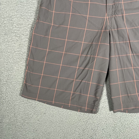 Lululemon Shorts Mens 34 Gray Plaid 5 Pocket Golf Tech Chino Casual Preppy Logo - Picture 3 of 10